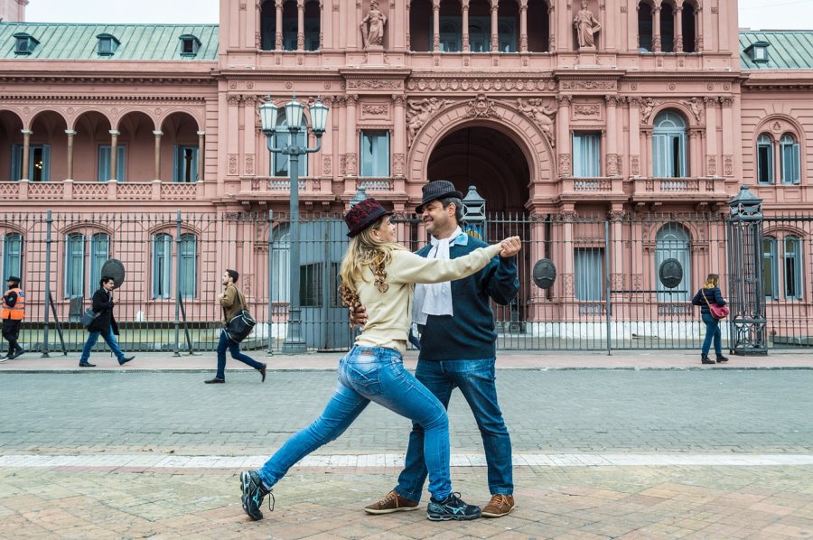 Argentina Buenos Aires, Patagonia, wine country and tango